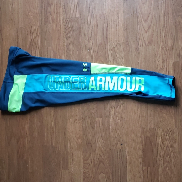 Under Armour Heat Gear Cropped Athletic Pants Girl's Youth Size Large - Picture 9 of 13